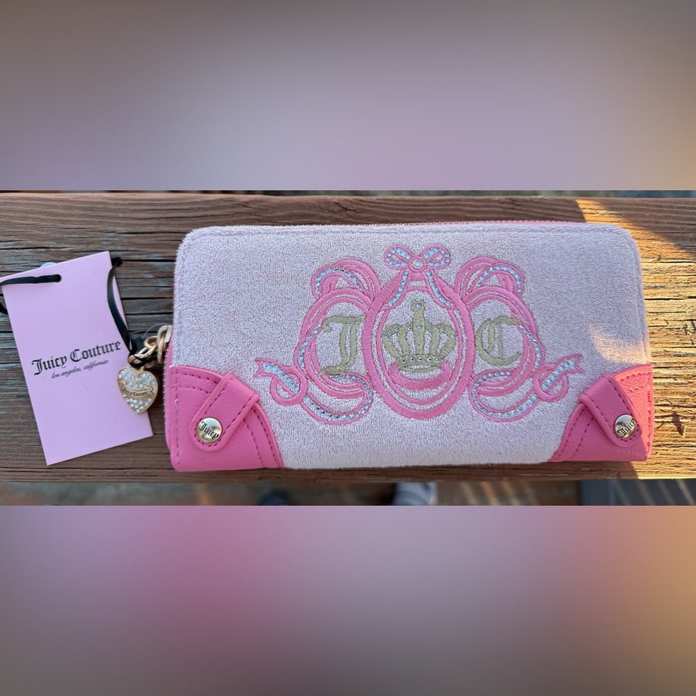Juicy Couture Lovers Club Wallet